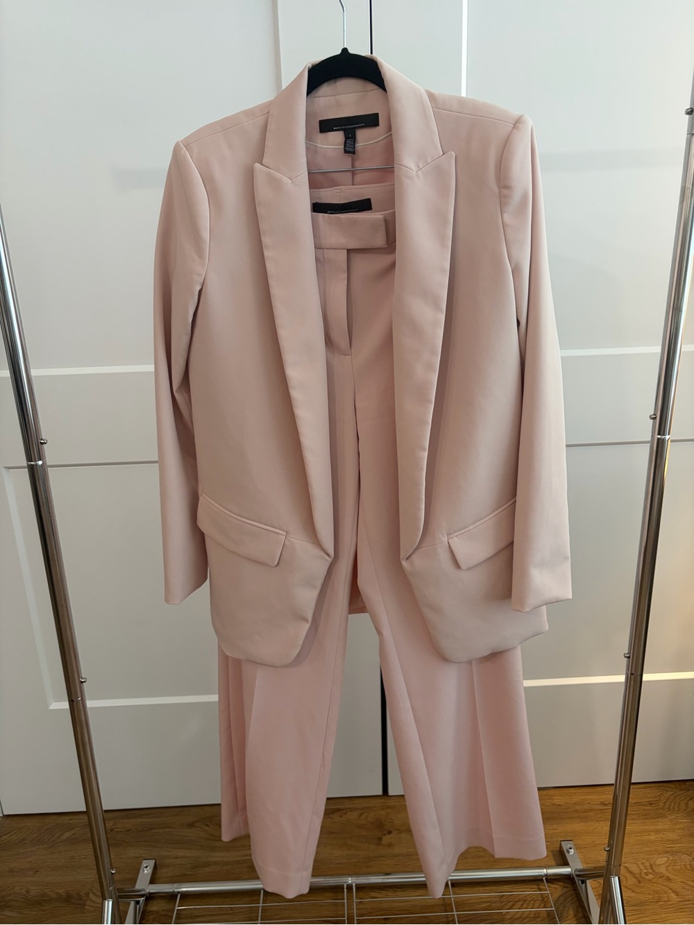 White House Black Market Light Pink Women's Pants Suit